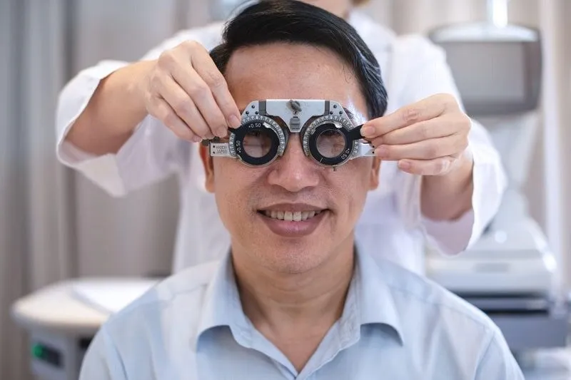 Chữa cận thị bằng diện chẩn là gì? Nó có thật sự hiệu quả không?